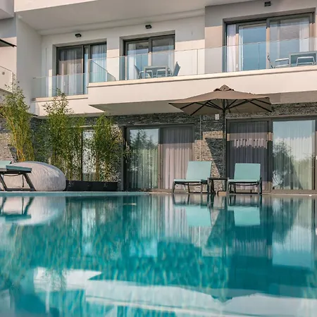 Nooa Villa *
