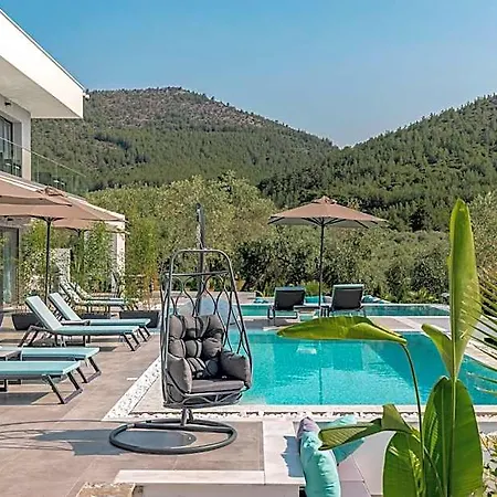 Nooa Otel 4*